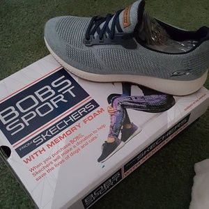 BOB'S SPORT FROM SKECHERS